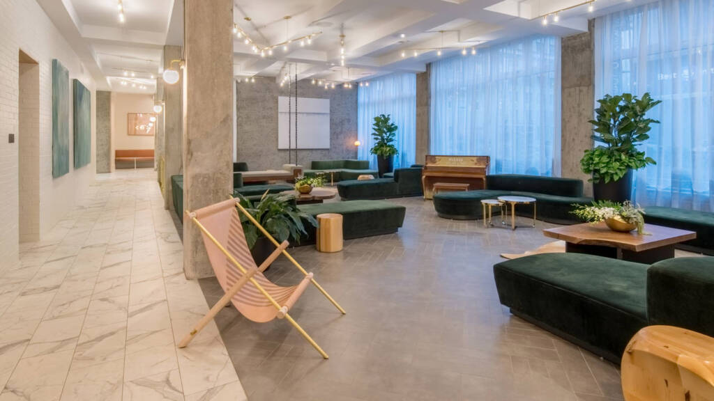 The Hi-Lo, Autograph Collection Lobby