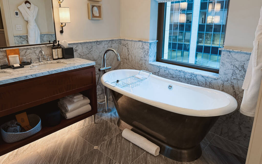 The Wall Street Hotel 041 Luxury Reviews Guides